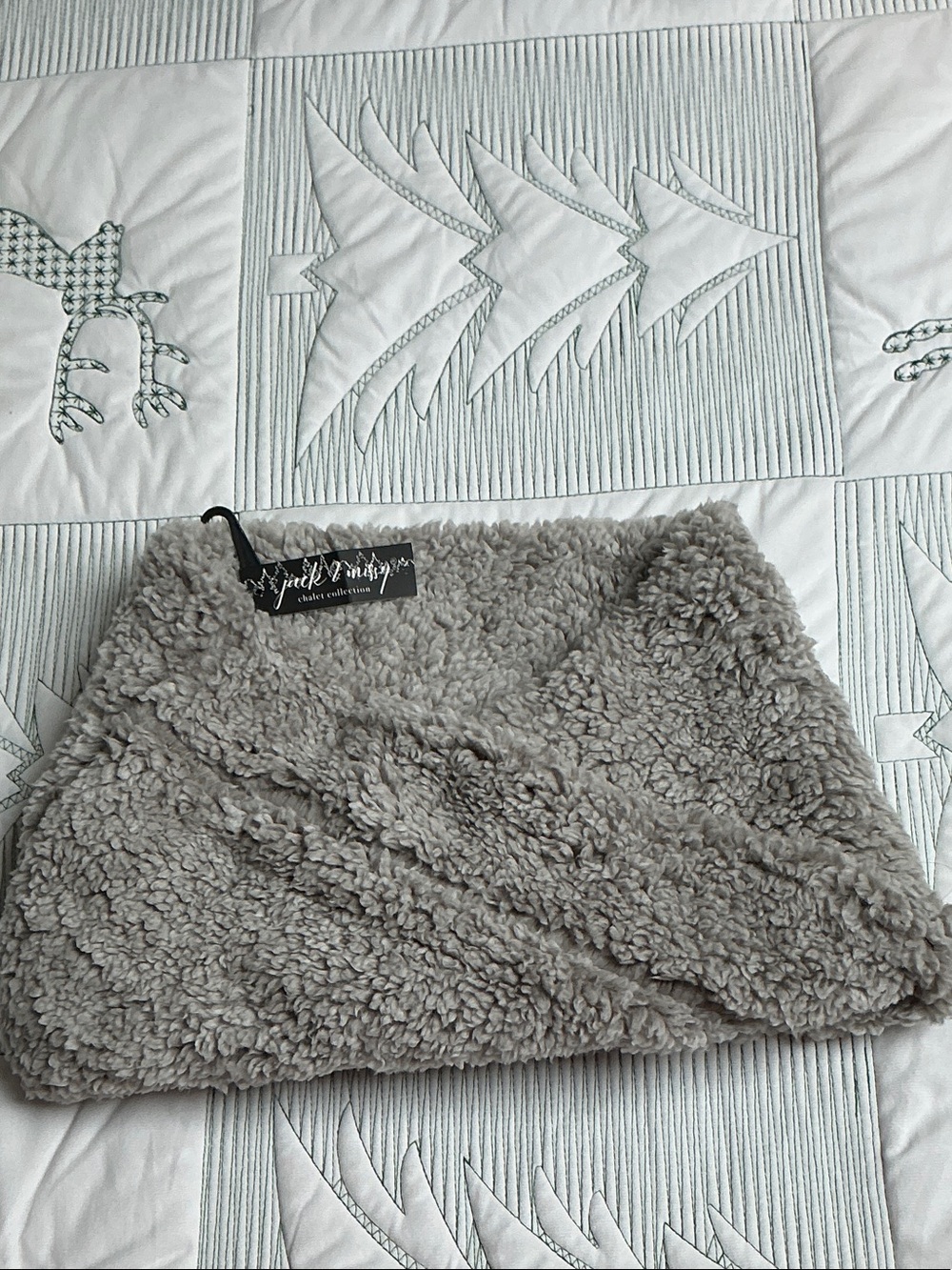 Jack & Missy Chalet Collection Plush Infinity Scarf-NWT